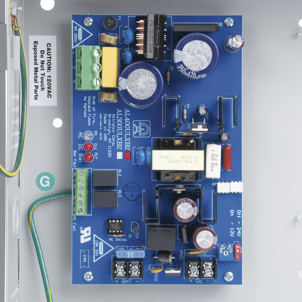 Fuente de Poder para Control de Acceso Altronix AL400ULX Entrada 115V Salida 12V ó 24 V capacidad de baterías de respaldo - SILYMX