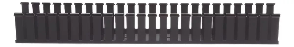 Canaleta Ranurada de PVC sin Tapa 82.6 mm de Ancho 79.2 mm de Alto y 1828.8 mm de Largo G3X3BL6 - SILYMX