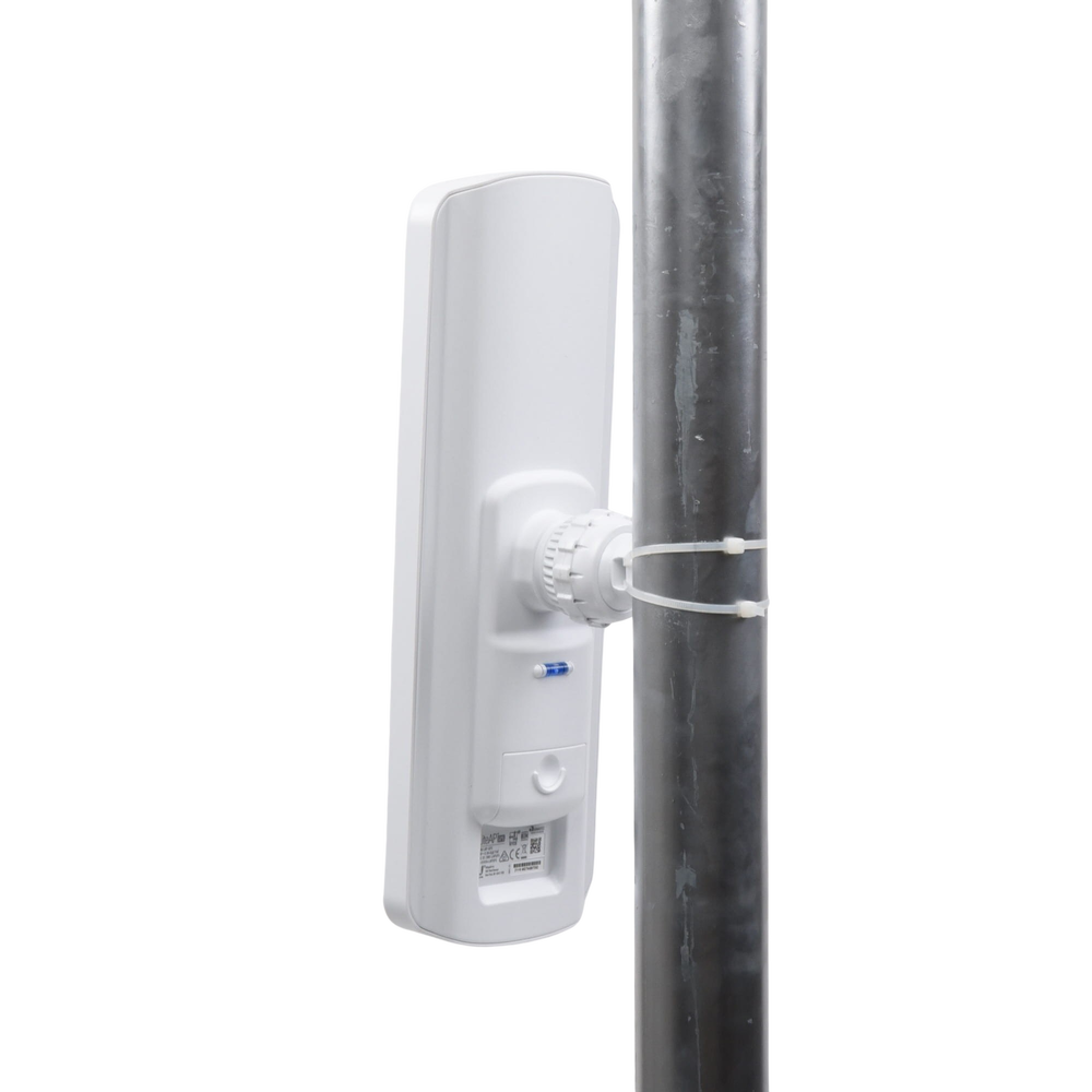 Estación Base 2x2 MIMO airMAX LiteAP AC hasta 450 Mbps, 5 GHz (5150 - 5875 MHz)  17 dBi y cobertura de 90 grado - SILYMX