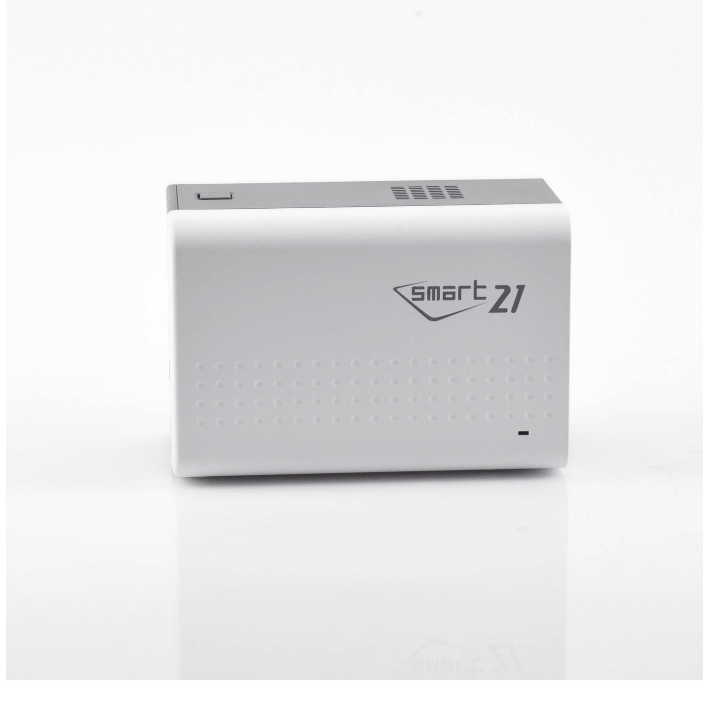Impresora de Tarjetas Semi-automática SMART21 Ingreso de Tarjetas Manual/Incluye Ribbon, Software y 100 Tarjetas PVC SMART21SK - SILYMX