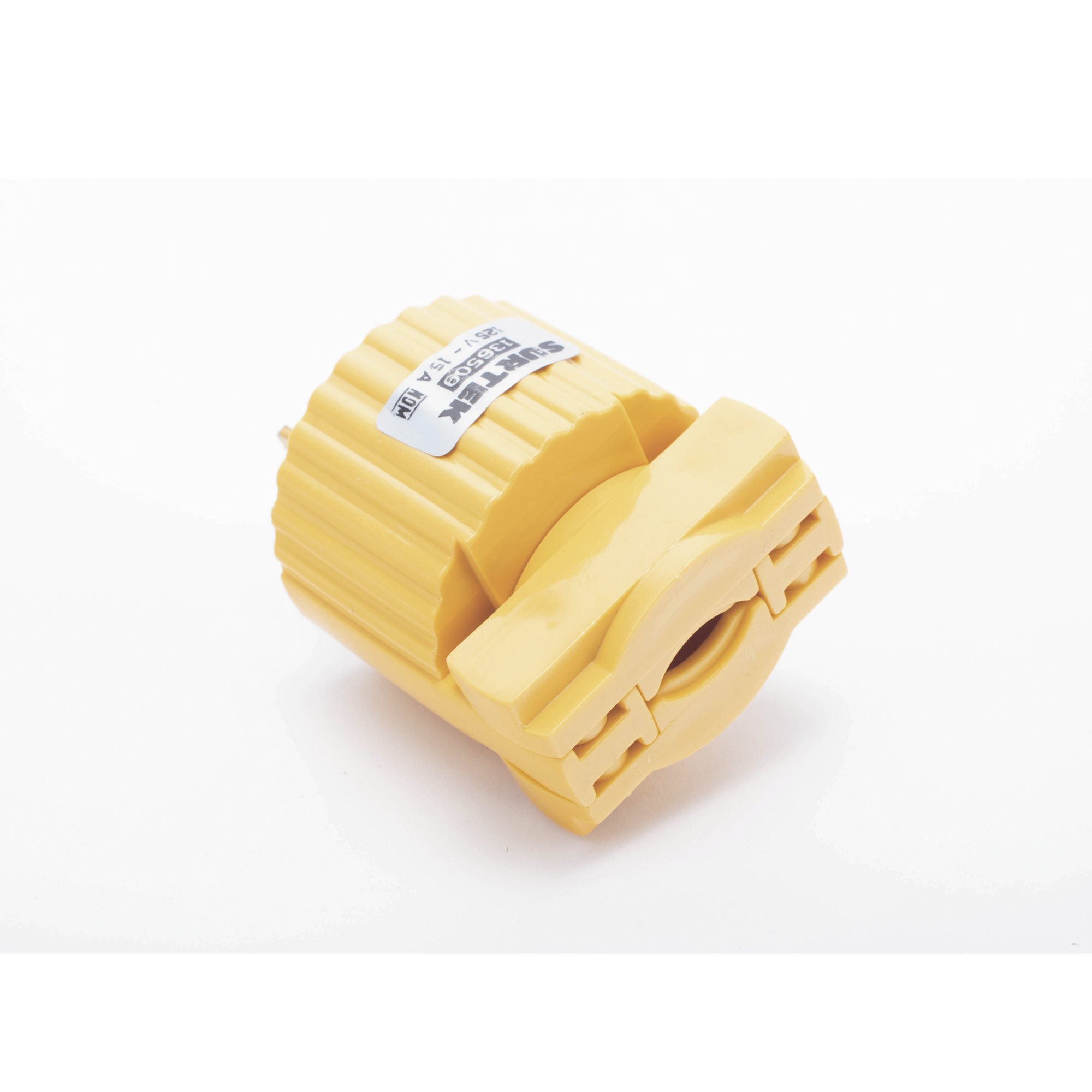 Clavija con Abrazadera Plástica Aterrizada / 127 V CA 15 A Max. / Fabricada en Plastico ABS SURTEK