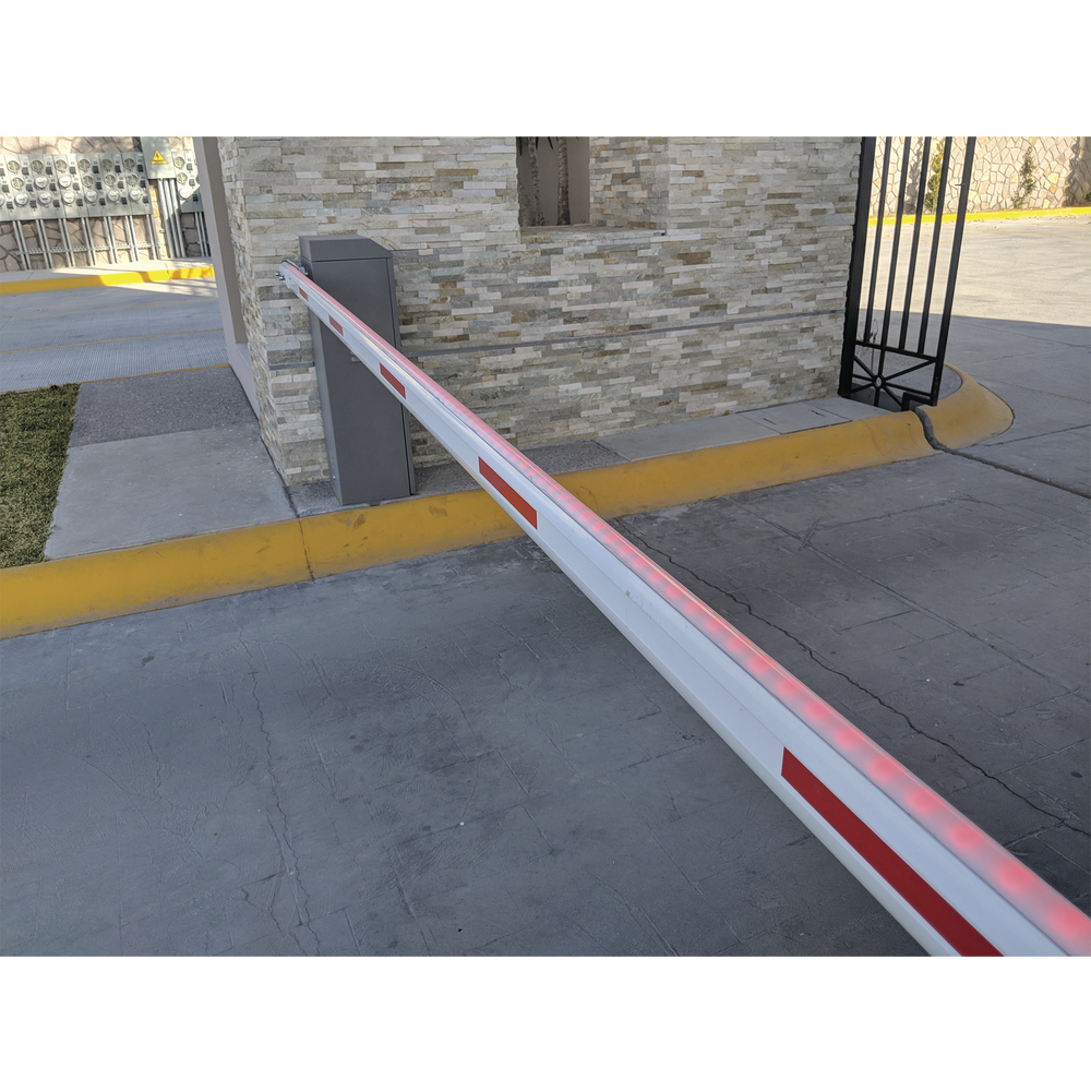 Barrera vehicular ACCESSPRO derecha Soporta brazo de hasta 5.5 m carrera ajustable Movimiento fluido Diseño elegante color Gris XBS-5000-R - SILYMX