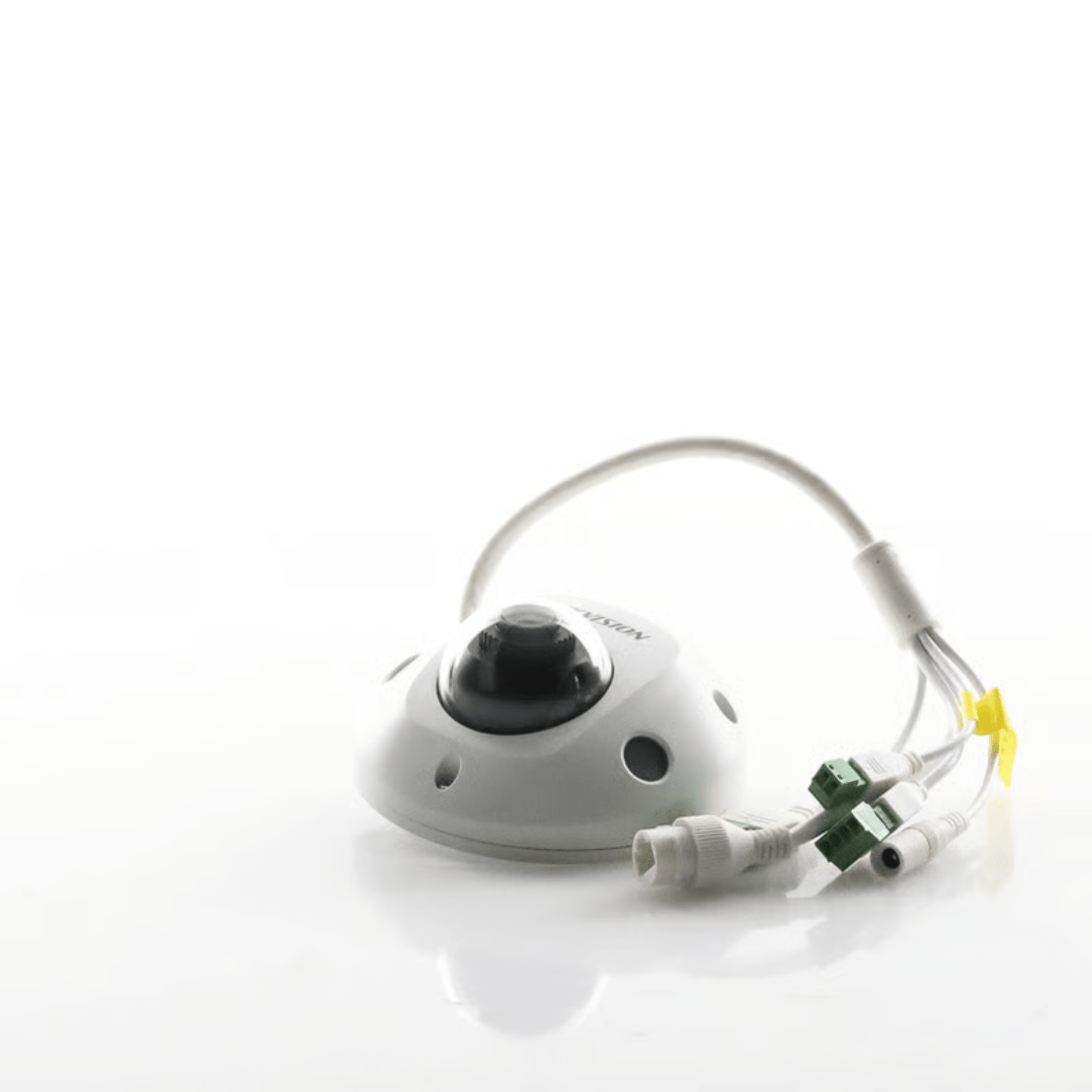 Cámara Mini Domo Ip 6 Megapíxel Con Lente 2.8 Mm Exterior Ip DS-2CD3566G2-IS(H) - SILYMX