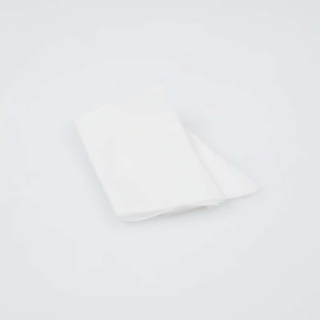 Toallita seca electrostática de 30 x 30 cm auxiliar en la limpieza de superficies o pantallas de equipos de computo y aparatos electrónicos fibra óptica limpia sin rayar no daña superficies delicadas TOALLITA-SECA - SILYMX