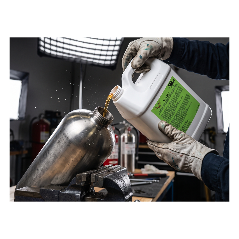 Agente Húmedo para Recarga / 6 L (1.6 gal) / Clase K / Compatible WC6L / Certificación UL VICTORY - Imagen 3