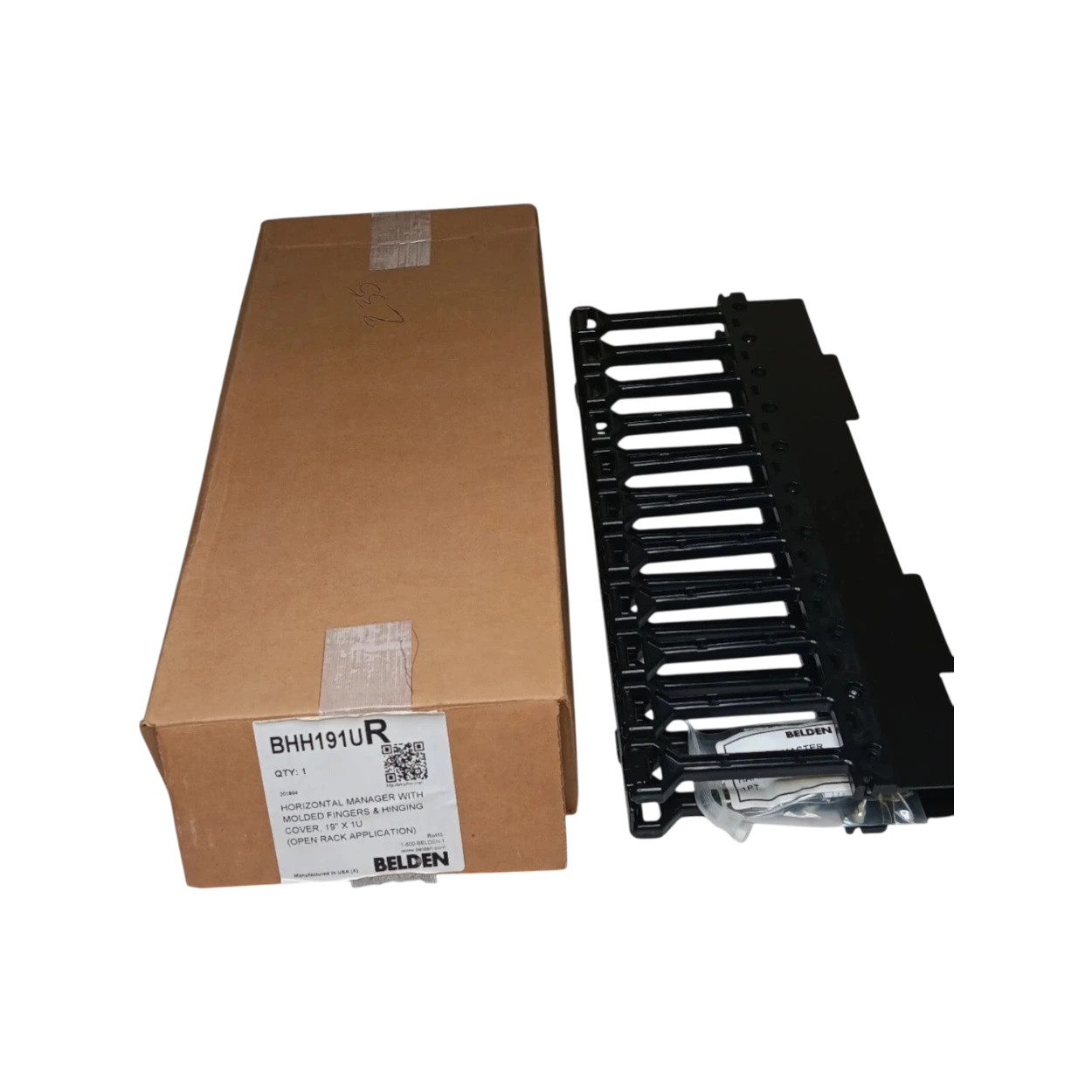SILYMX black 2U horizontal cable manager with molded fingers and hinged cover for 19-inch racks.
