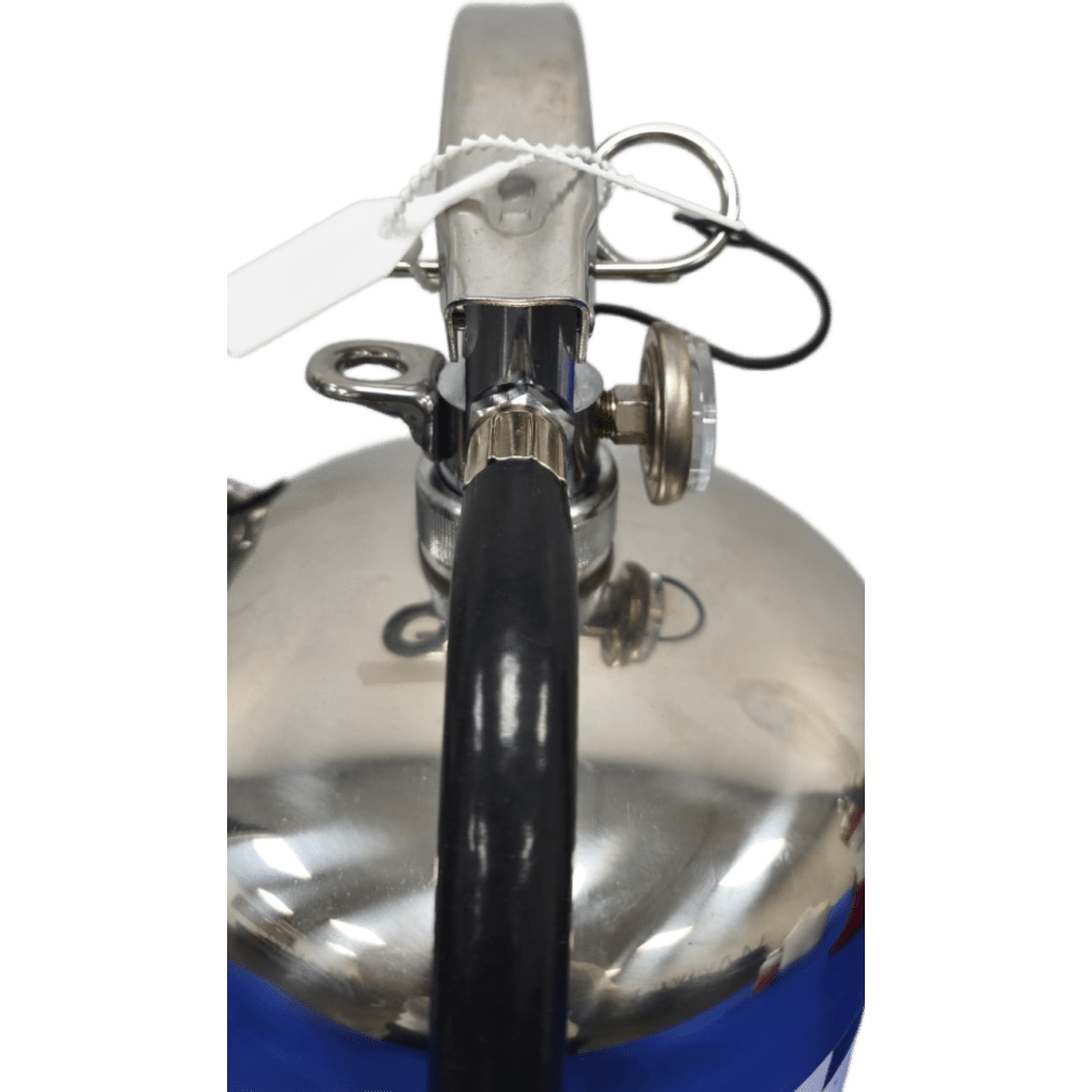 Extintor de Agente Húmedo / 6 L (1.6 gal) / Fuegos Clase K / Acero Inoxidable / Manómetro Integrado / Certificación UL-ULC VICTORY - Imagen 3