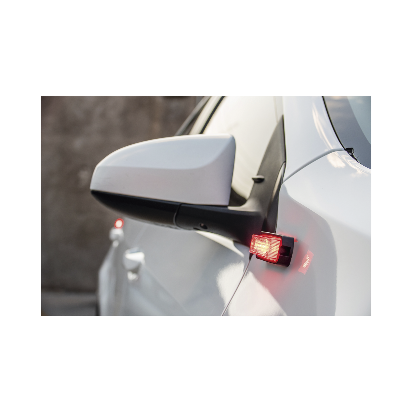 Luz Auxiliar Ultra Brillante X13 de 4 LEDs color Rojo con mica transparente X13-R EPCOM INDUSTRIAL SIGNALING - Imagen 1