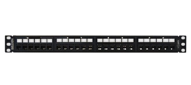 Panel de Parcheo Belden  Cat6+ 24 Puertos RJ-45 1U RevConnect Negro RV6PPF1U24BK - SILYMX
