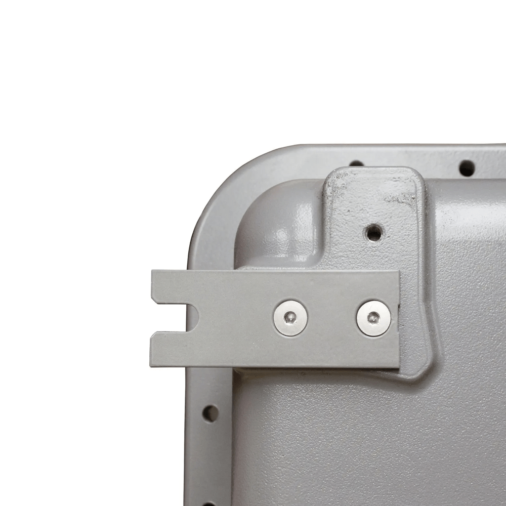 Gabinete Atornillado de Aluminio Fundido/ Serie EXBLT a Prueba de Explosión e Ignifugo de 8" x 8" x 6" / CLASE I, II, III, BCDEFG - SILYMX